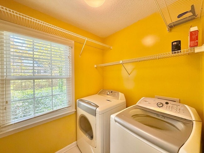 Building Photo - Exceptionally Located 3BD, 2.5BA Cary Home with Premier HOA Amenities