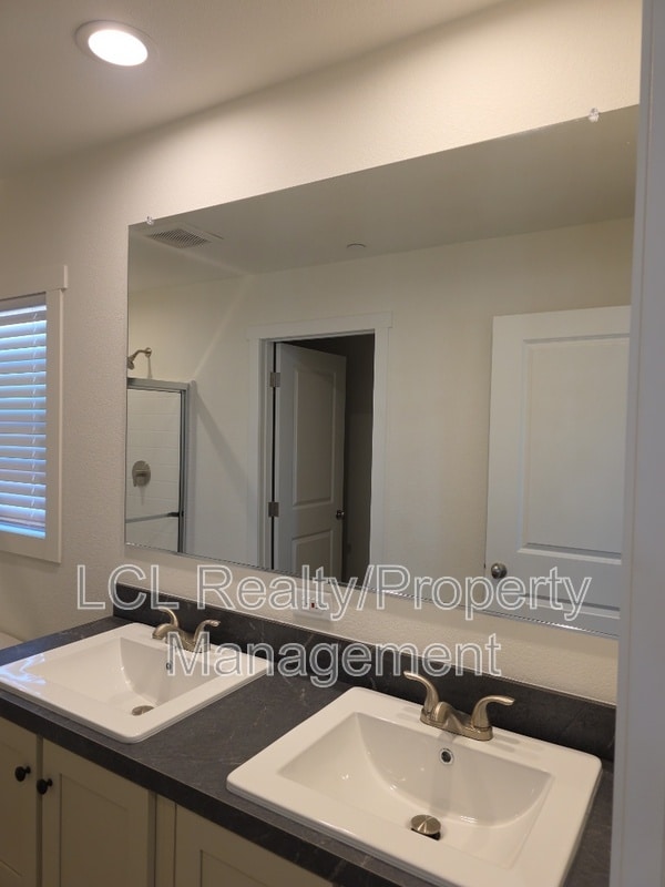 Building Photo - 33030 State Highway 74