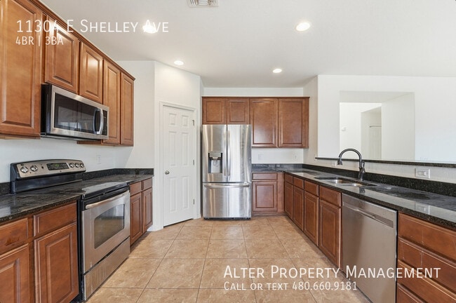 Building Photo - 11304 E Shelley Ave