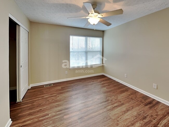 Building Photo - 8685 Woolstone Ct