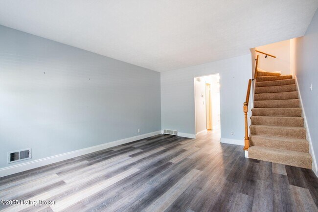 Building Photo - 2159 Bonnycastle Ave