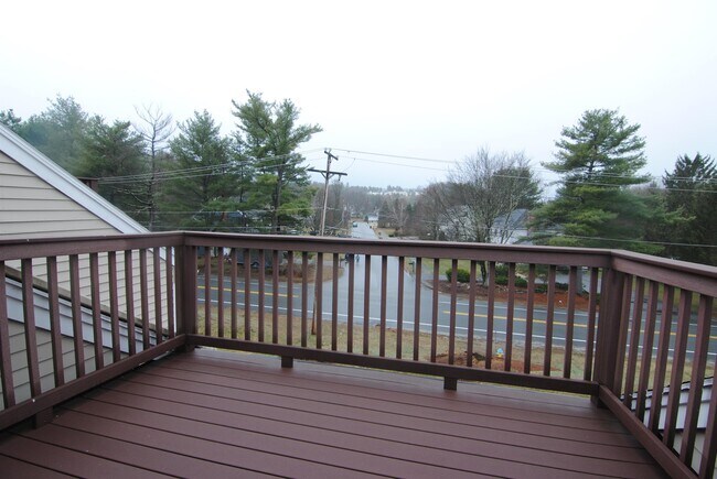 Building Photo - 5 Cadogan Way