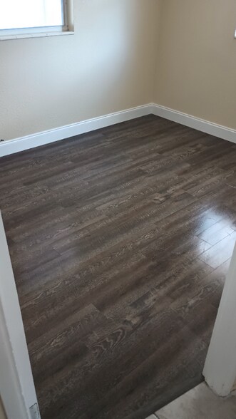 Building Photo - 7228 35th Ave N