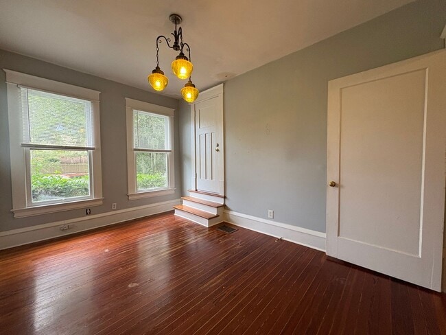 Building Photo - 500 S Eola Dr