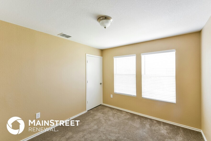 Building Photo - 6006 Wisteria Hill