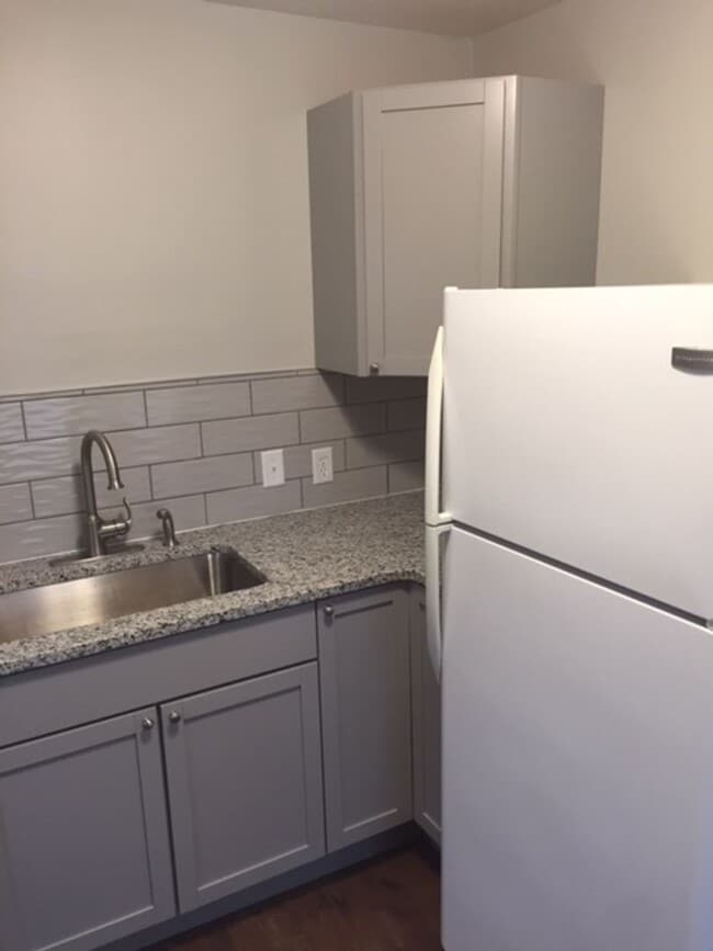 Building Photo - Fully Updated 3 Bedroom 1 Bath House for Rent