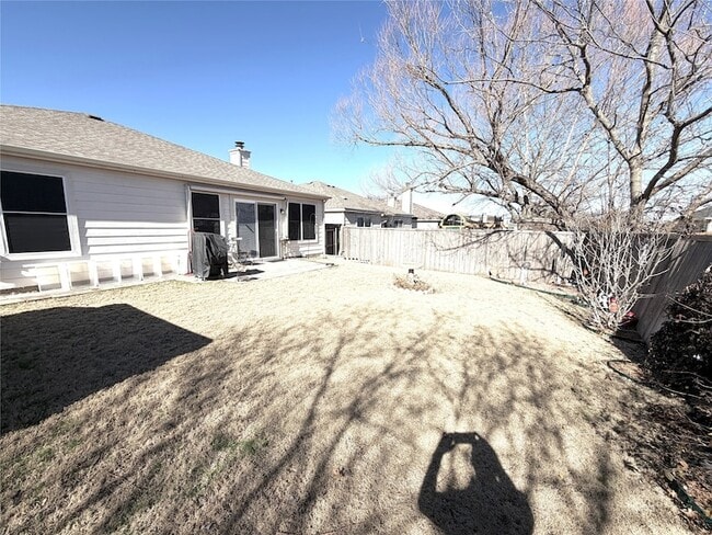 Building Photo - 1203 Mallard Dr