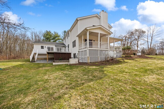 Building Photo - 34 Hi-Ann Ct