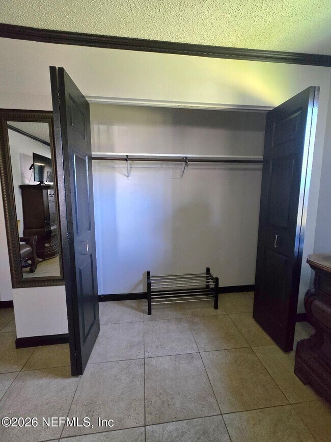 Building Photo - 6931 Cane Grass Ln E