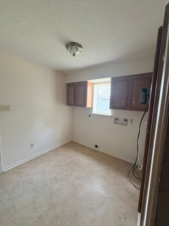 Building Photo - 22803 Trailwood Ln