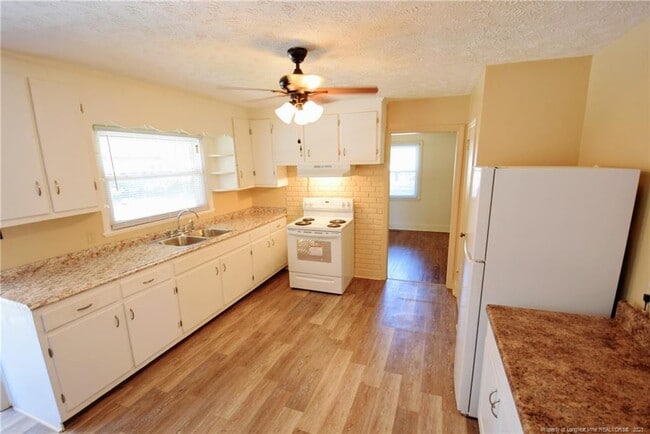 Building Photo - 1710 Camden Rd