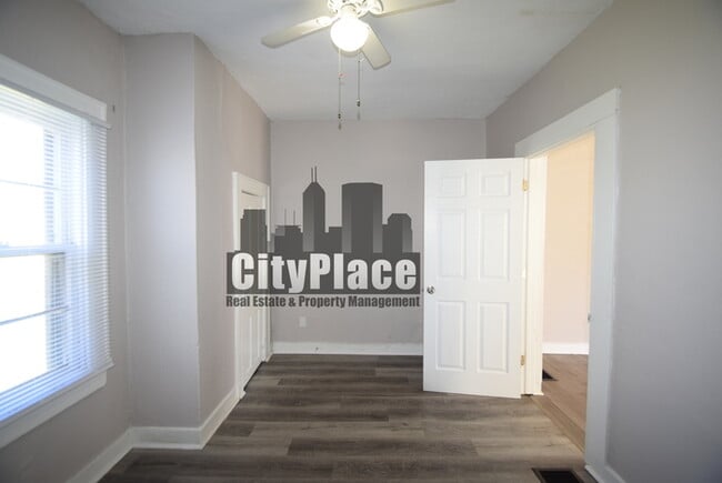 Building Photo - 2314 Union St