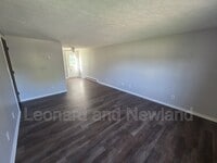 Building Photo - 212 Patricia Dr