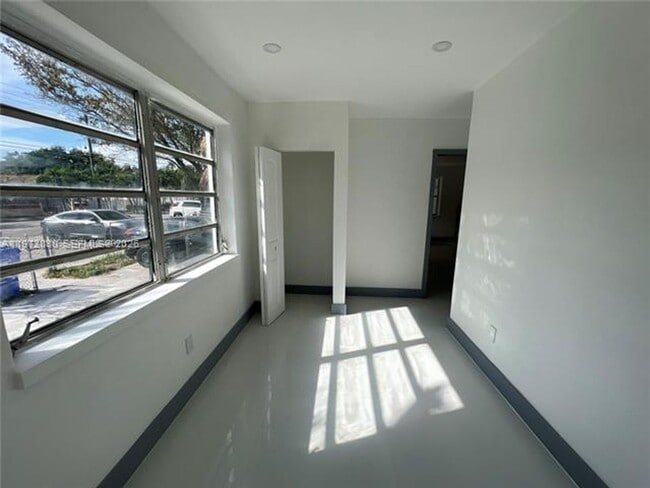 Building Photo - 2441 NW 32nd St