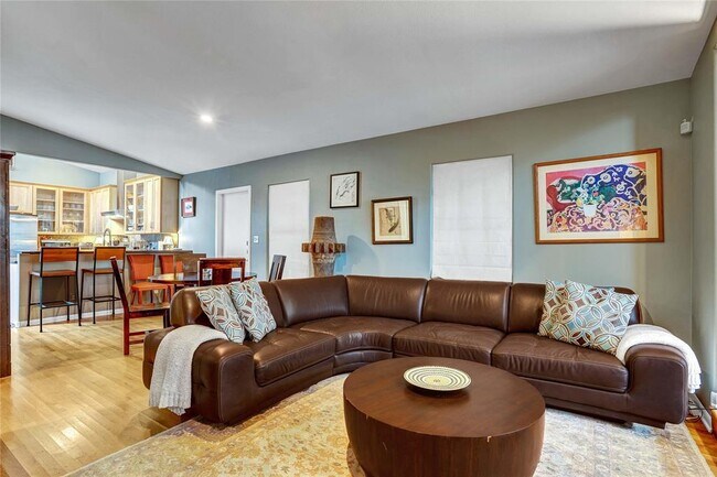 Building Photo - 1803 Mohle Dr