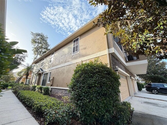 Building Photo - 5722 Kinglethill Dr