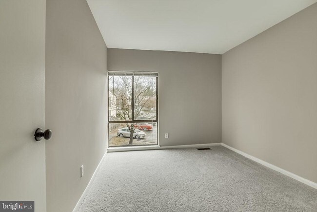 Building Photo - 7301 Larrup Ct