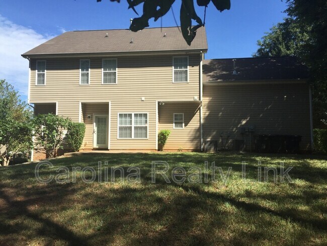 Building Photo - 7228 Handon Ln