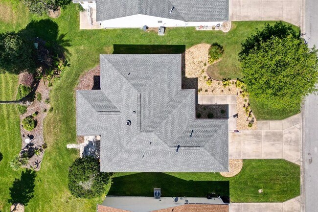 Building Photo - 17076 SE 96th Chapelwood Cir
