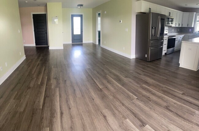 Building Photo - Welcome Home