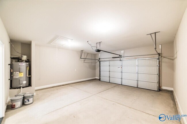 Building Photo - 3029 Crystal Creek Dr