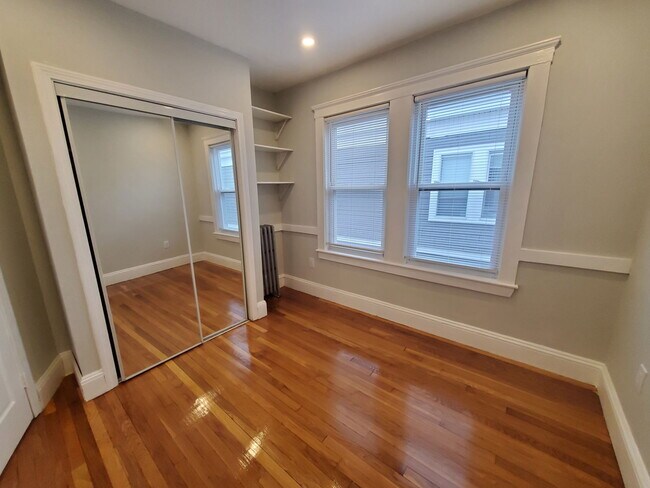 Building Photo - 3961 Washington St