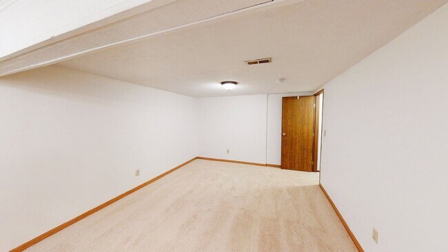 Building Photo - 5067 Stoneybrook Blvd