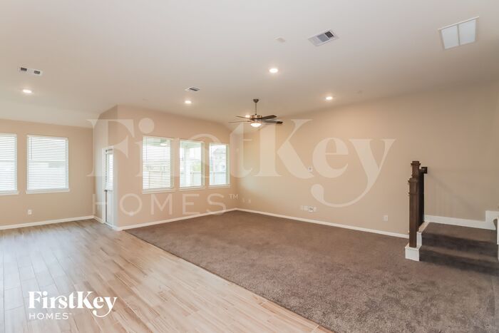 Building Photo - 4615 Red Yucca Dr