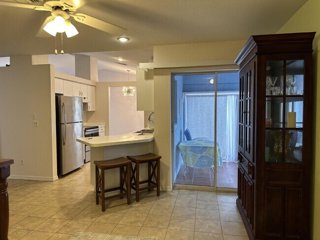 Building Photo - You'll love this charming 3/2/2 home in th...