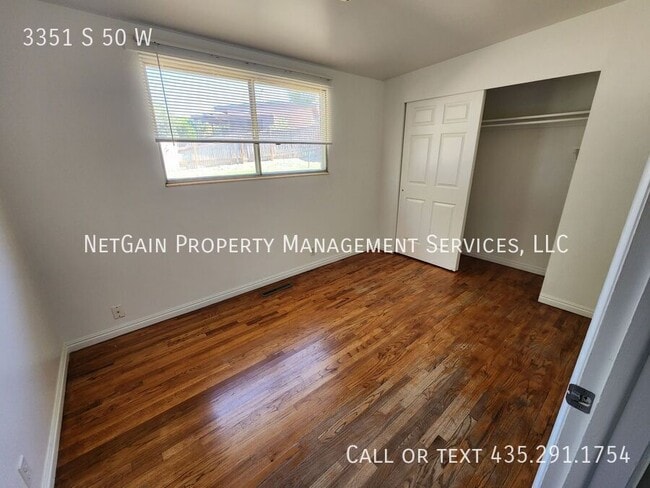 Building Photo - 3351 S 50 W