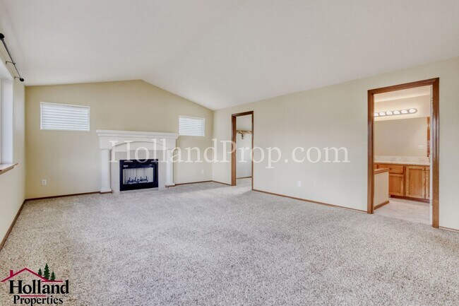 Building Photo - Beautiful 4 Bedroom Home in Excellent Beaverton Location!