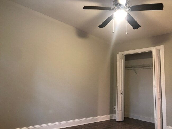 Building Photo - Oak Trail Apartments