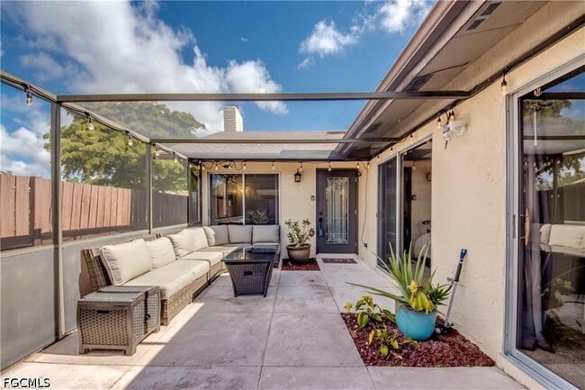 Building Photo - 6337 Royal Woods Dr