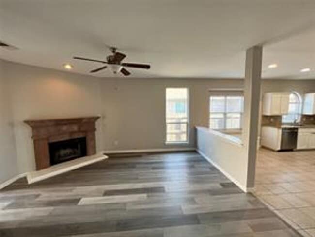 Building Photo - 4-bedroom home in NWISD