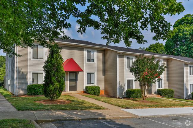 Primary Photo - Foxcroft Apartments