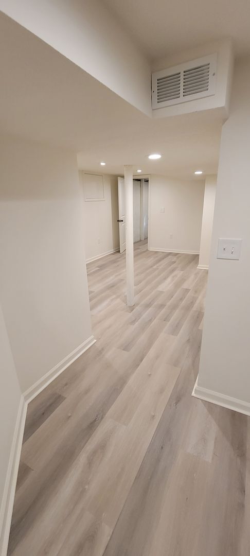 Building Photo - Tiehen Realty - Booth