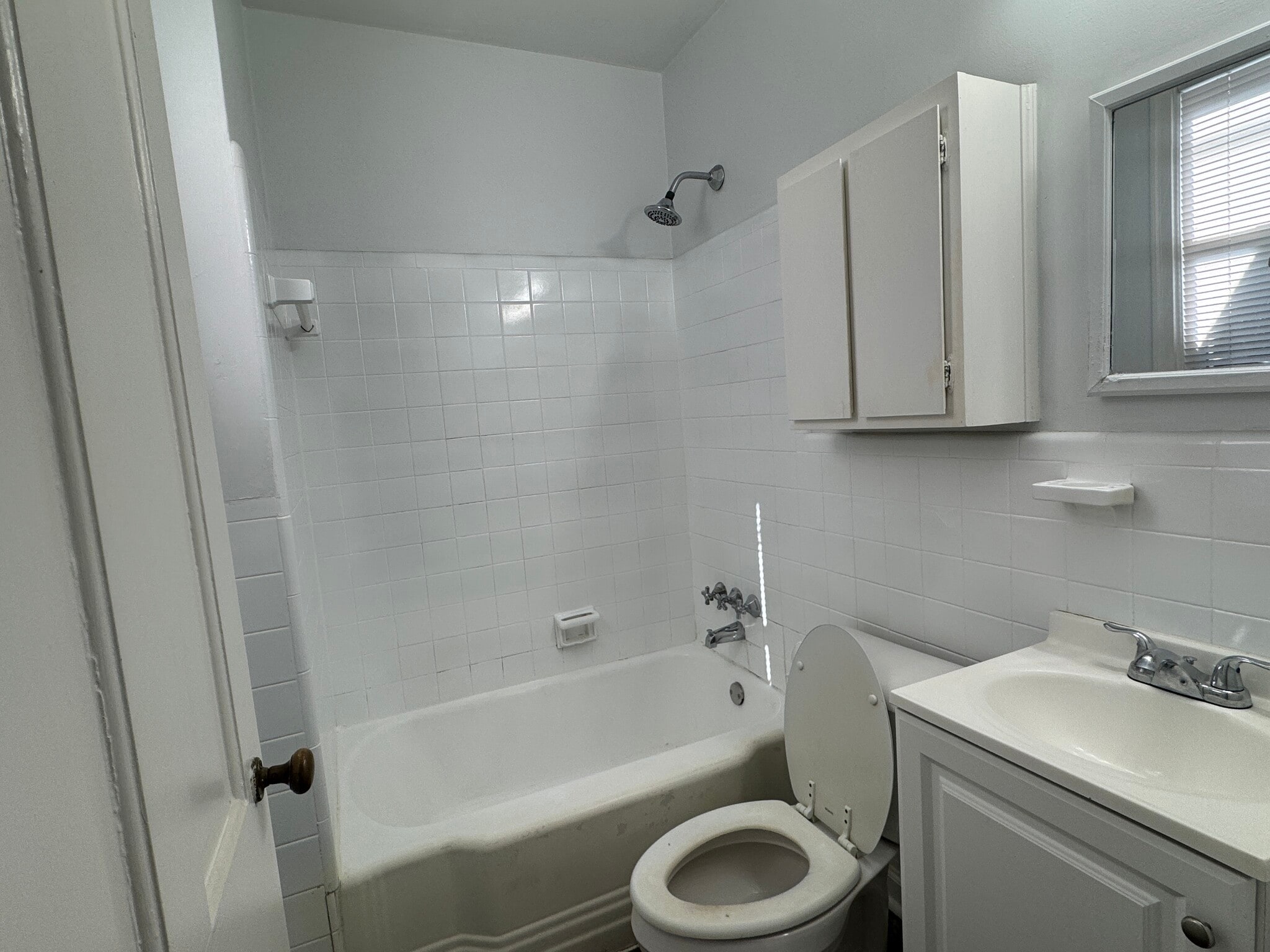 Building Photo - 103 Hibiscus Ave