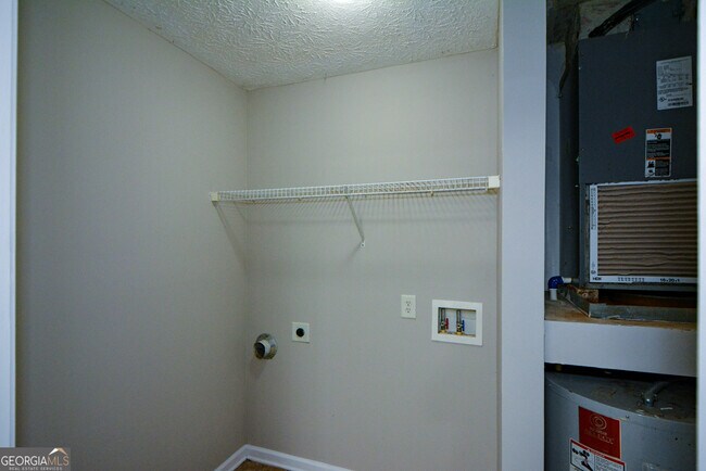 Building Photo - 4103 Fairington Club Dr