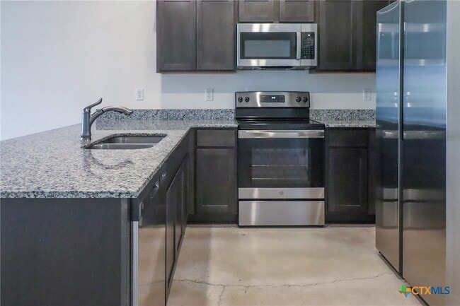 Building Photo - 1230 Lehmann Dr