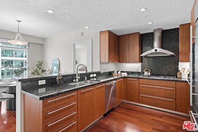 Building Photo - 3141 Michelson Dr
