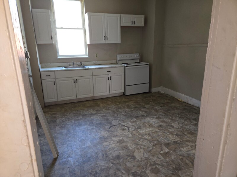 Building Photo - 225 Upton St