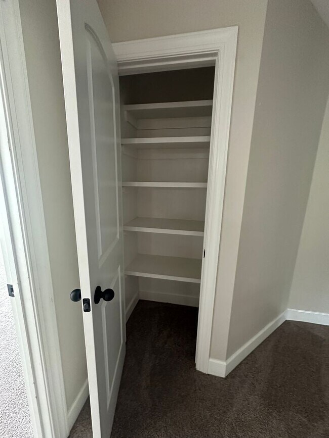 Building Photo - 4BED / 2.5BATH BEAUTIFUL HOME IN ANDERSON ...