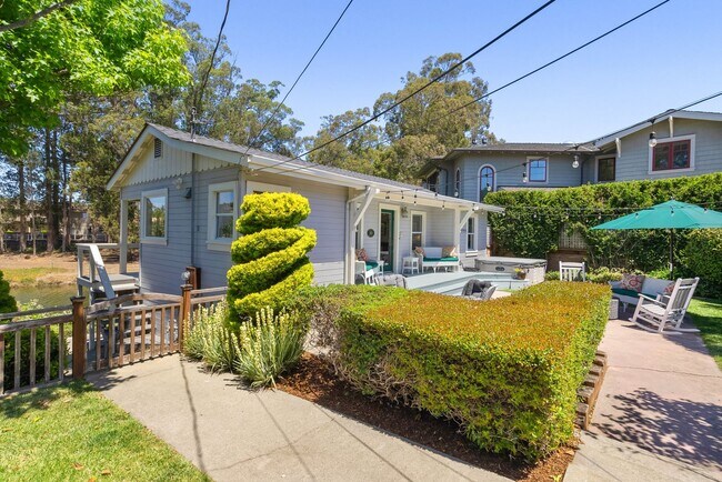 Building Photo - Oceanfront Paradise - 1BR/1BA w/ Additional Sleeping areas  Monthly Rental in Santa Cruz!  Fully ...