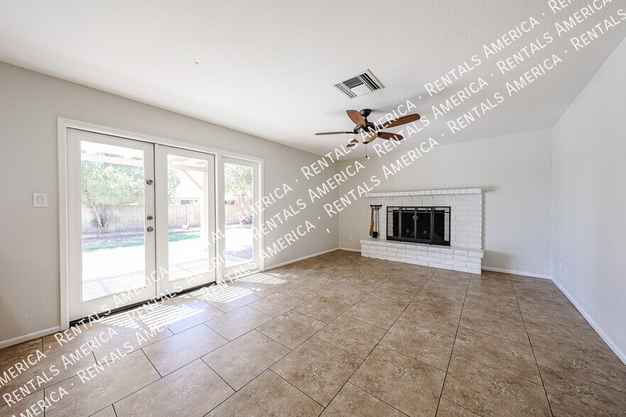 Building Photo - 2636 S Reyes