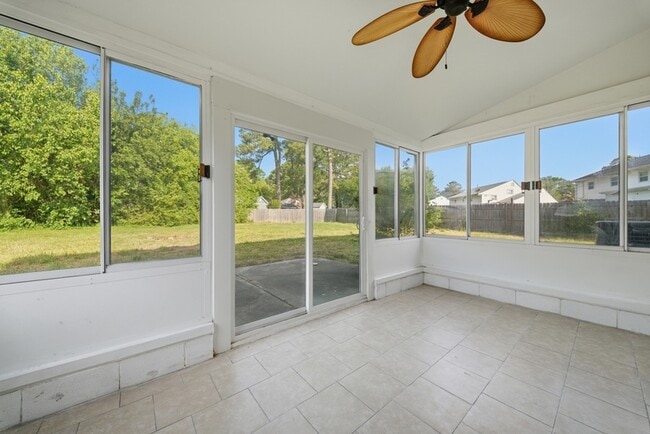 Building Photo - 313 Beacon Hill Ct