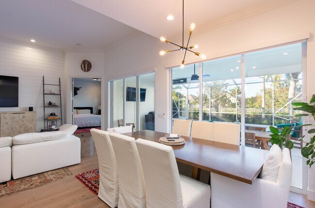 Building Photo - 8217 Xanthus Ln