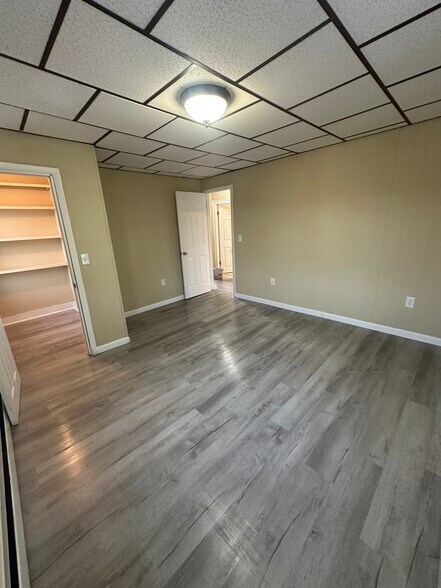 Building Photo - 207 Gorham Ave