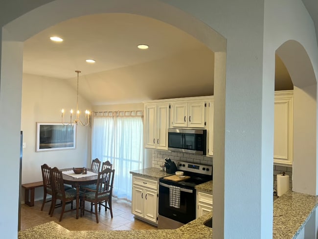 Building Photo - 2607 Diamond River Dr