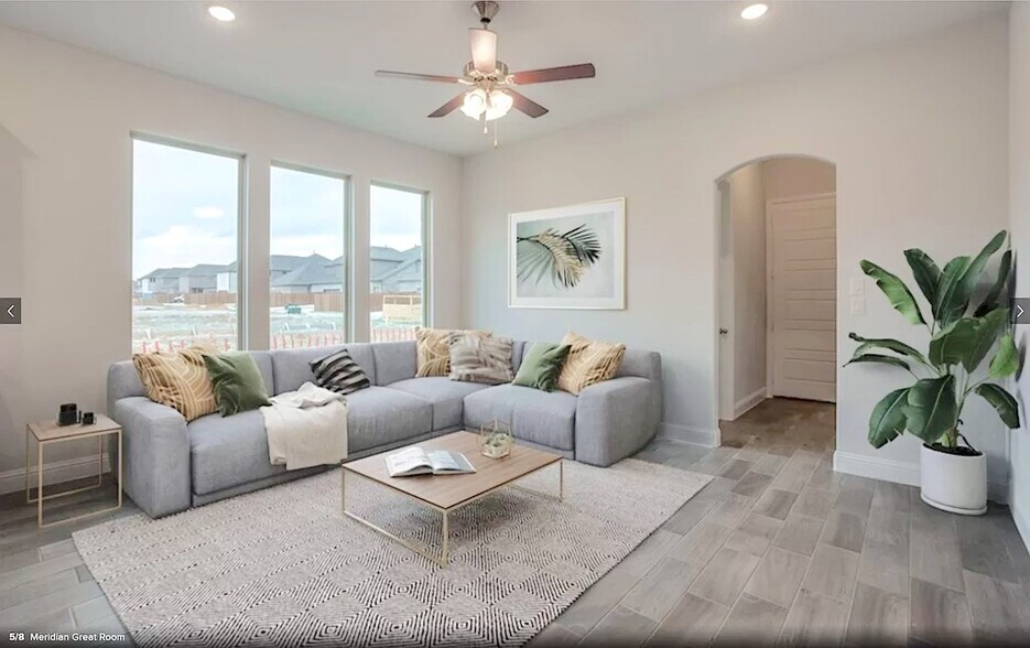 Building Photo - 8211 Agarito Way