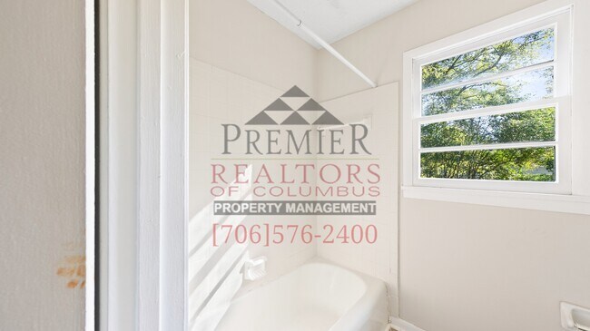 Building Photo - 330 Mays Ave